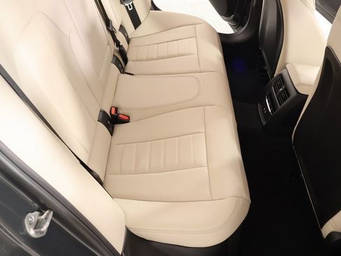 New 2026 BMW 330i Sedan w/ M Sport Package image 15