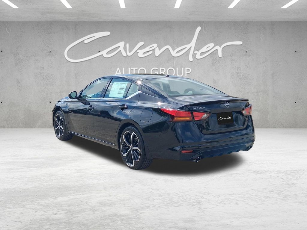 New 2026 Nissan Altima 2.5 SR FWD image 15