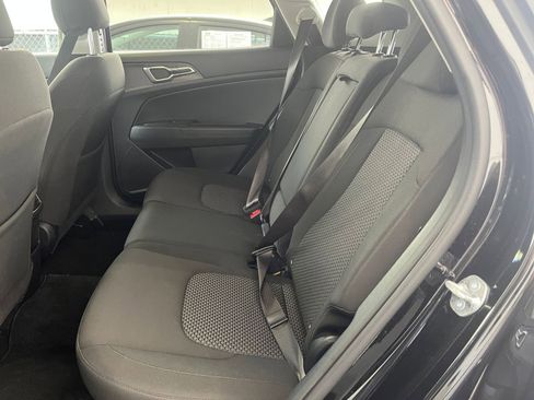 Used 2025 Kia Sportage LX image 24