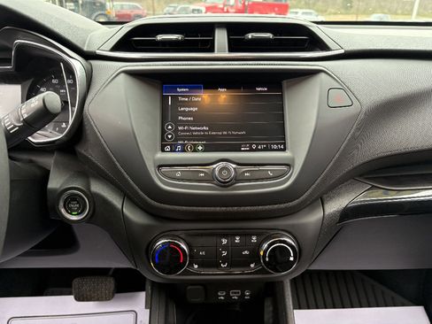 Used 2021 Chevrolet TrailBlazer LT image 26