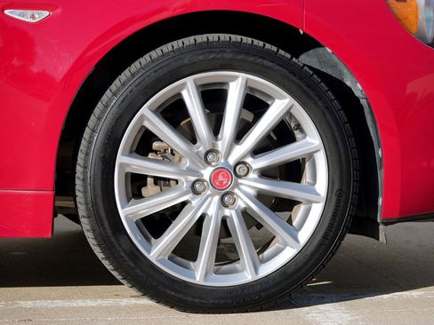 Used 2018 FIAT 124 Spider Lusso w/ Navigation & Sound Group image 27