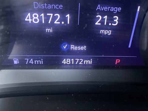 Certified 2022 Cadillac XT5 Premium Luxury w/ Technology Package image 4