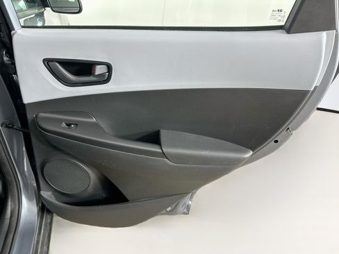 Used 2021 Hyundai Kona SE AWD/4WD image 28