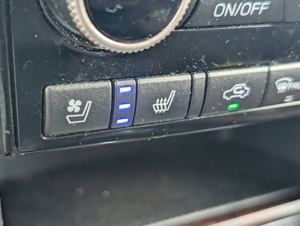 Used 2019 Subaru Ascent Touring w/ Popular Package #2A AWD/4WD image 23