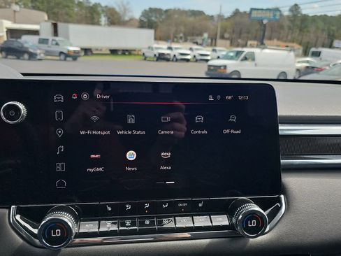 Used 2023 GMC Canyon Elevation w/ Convenience Package image 18