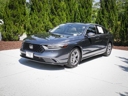 Used 2024 Honda Accord EX-L image 5
