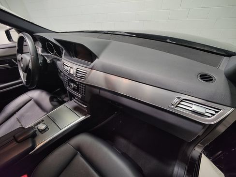 Used 2014 Mercedes-Benz E 350 4MATIC Wagon image 14