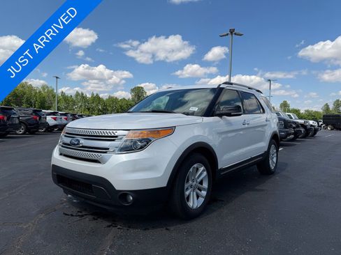 Used 2013 Ford Explorer XLT FWD image 1