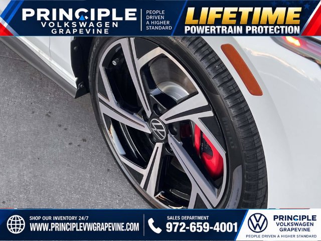 New 2026 Volkswagen GTI SE FWD image 8
