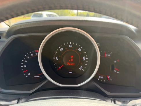 Used 2013 Toyota 4Runner Limited image 14