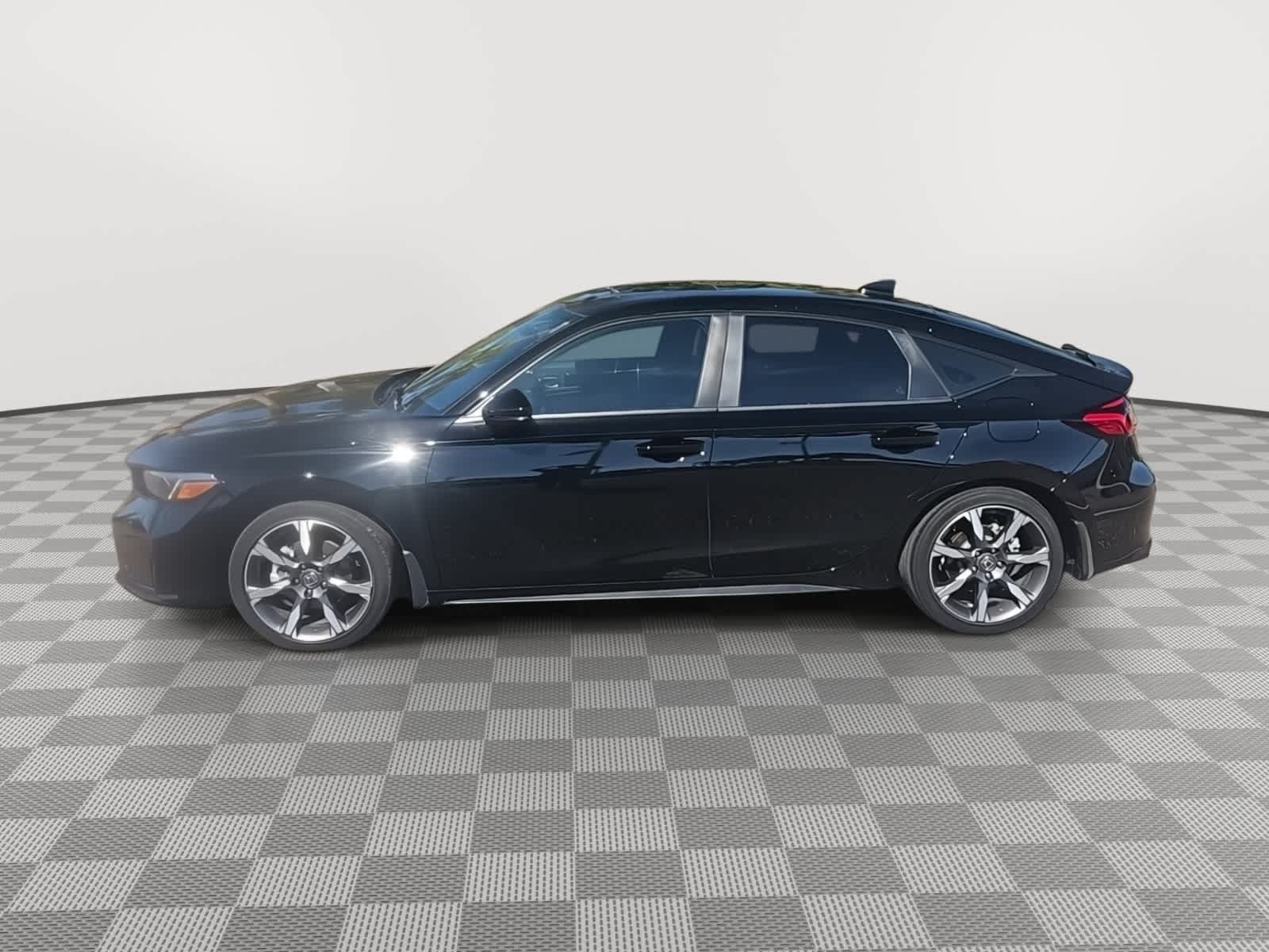 Used 2025 Honda Civic Sport Touring image 5