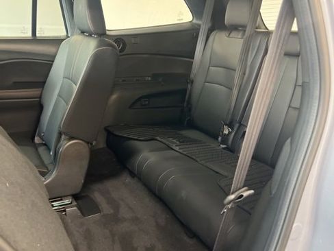 Used 2022 Honda Pilot TrailSport image 37