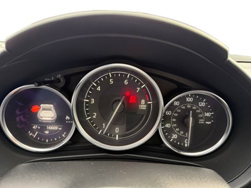 Used 2021 MAZDA MX-5 Miata RF Club image 11