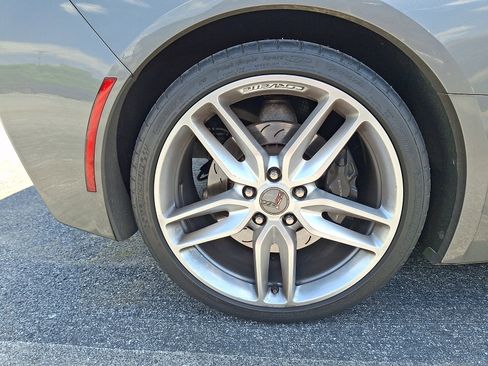 Used 2016 Chevrolet Corvette Stingray Coupe RWD image 11