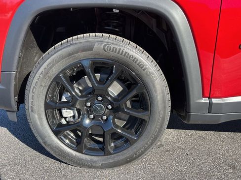 New 2026 Jeep Compass Latitude image 32