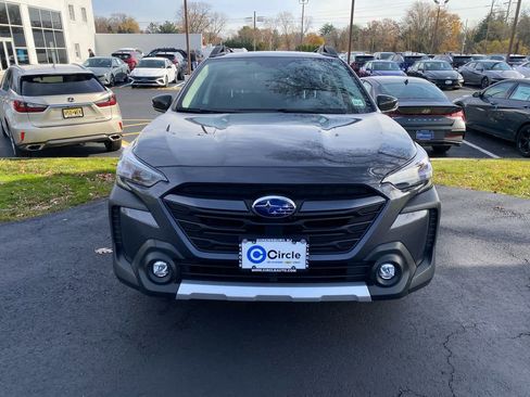Used 2023 Subaru Outback Limited image 3