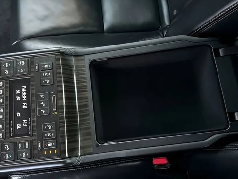 Used 2014 Lexus LS 460 L w/ Ultra Luxury Package image 40