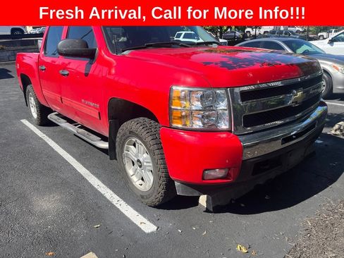 Used 2011 Chevrolet Silverado 1500 LT w/ All-Star Edition AWD/4WD image 1