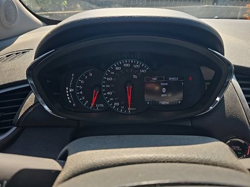 Used 2020 Chevrolet Trax LT w/ LT Convenience Package FWD image 7