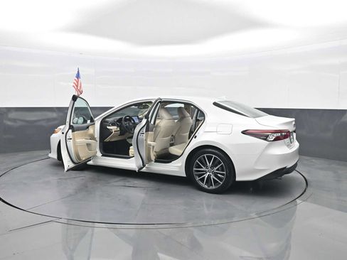 Used 2024 Toyota Camry XLE w/ Navigation Package FWD image 46