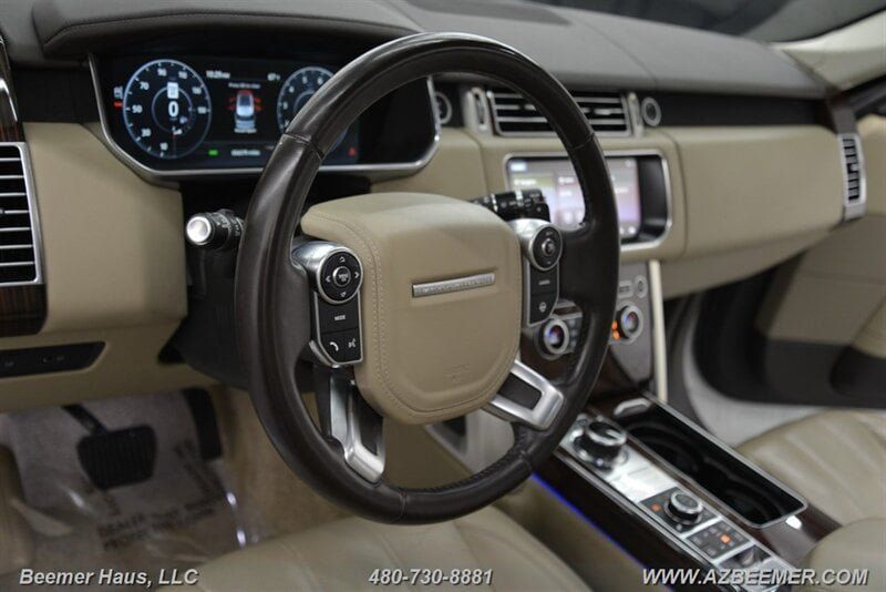 Used 2017 Land Rover Range Rover HSE AWD/4WD image 13