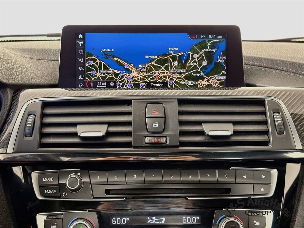 Used 2018 BMW M3 RWD image 17