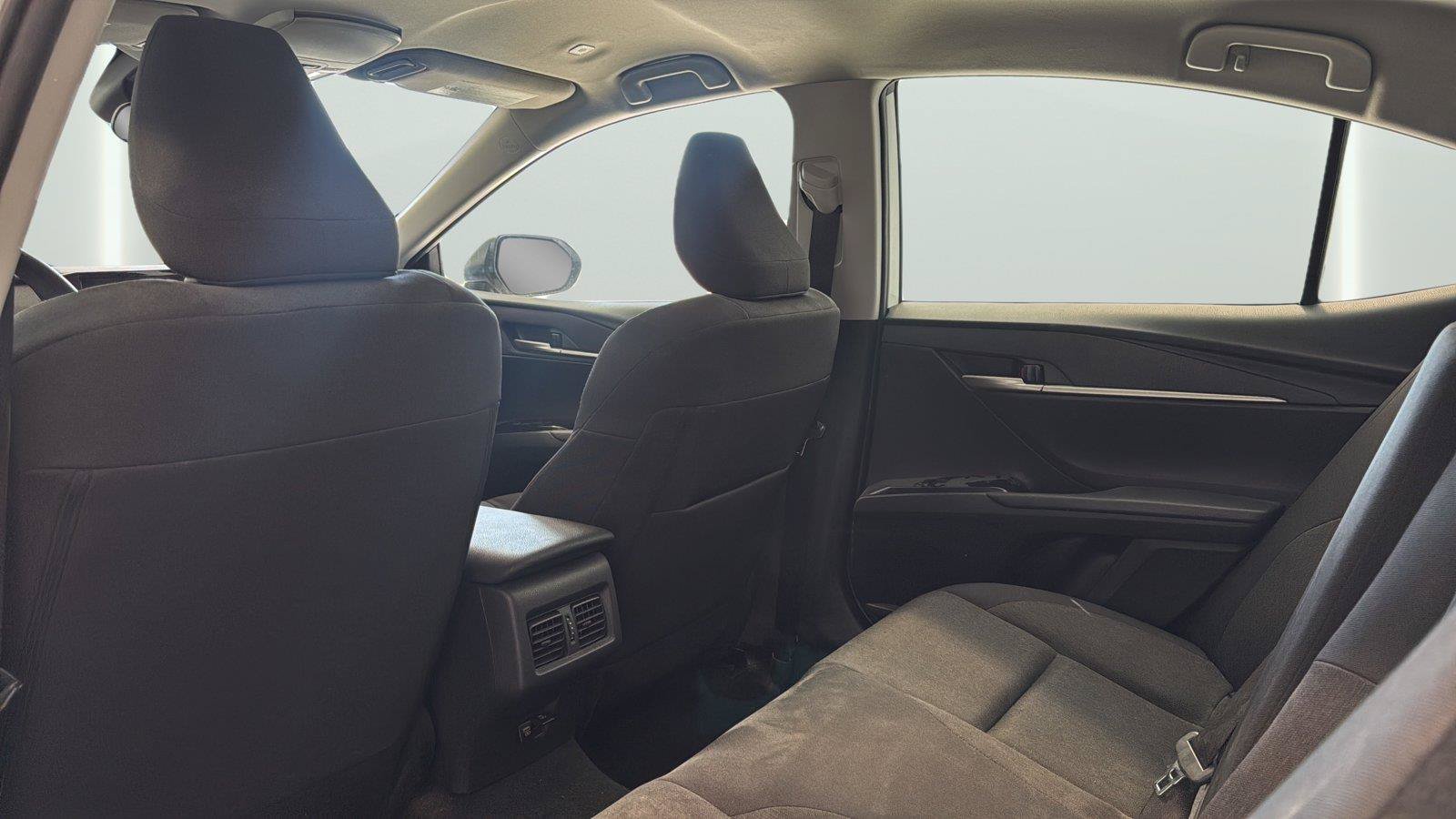 Used 2025 Toyota Camry LE FWD image 16