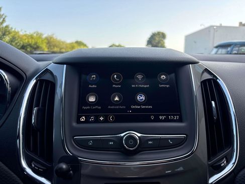 Used 2019 Chevrolet Cruze LT w/ Convenience Package FWD image 20
