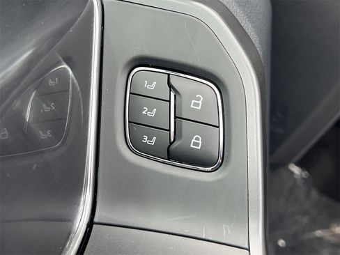 New 2025 Ford F150 Lariat w/ Equipment Group 501A Mid image 24