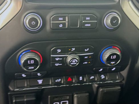 Used 2022 Chevrolet Silverado 2500 LTZ w/ Z71 Off-Road Package image 15