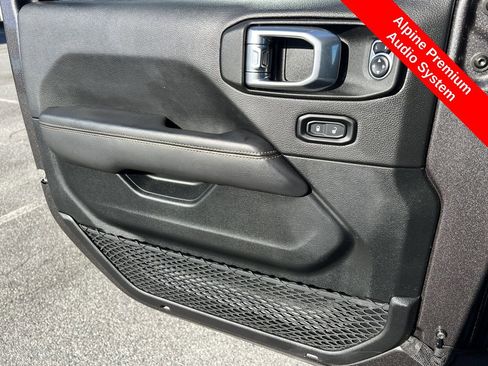 Used 2021 Jeep Wrangler Unlimited Sahara image 20