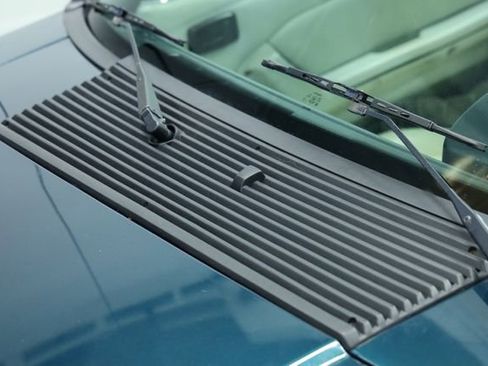 Used 1990 Ford Mustang LX image 16