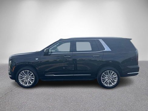 Used 2025 Cadillac Escalade Premium Luxury AWD/4WD image 9