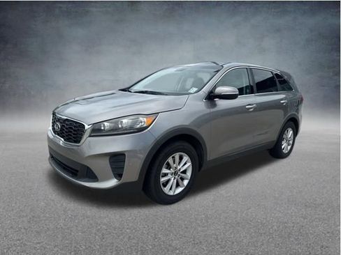 Used 2019 Kia Sorento L FWD image 2