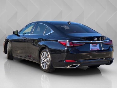Used 2019 Lexus ES 350 image 4