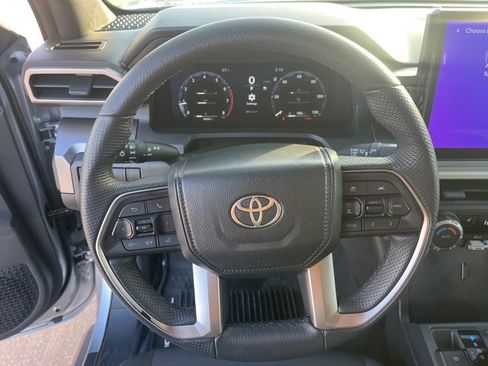 Used 2024 Toyota Tacoma TRD Sport image 19