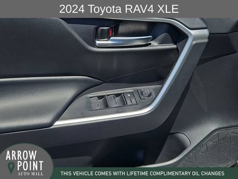 Used 2024 Toyota RAV4 XLE FWD image 21