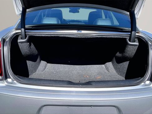 Certified 2021 Chrysler 300 S image 25