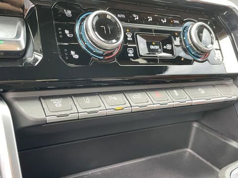 Used 2024 GMC Sierra 2500 Denali Ultimate image 33