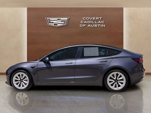 Used 2021 Tesla Model 3 Standard Range Plus RWD image 2