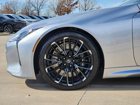 Certified 2022 Lexus LC 500 Coupe w/ Inspiration Series image 9