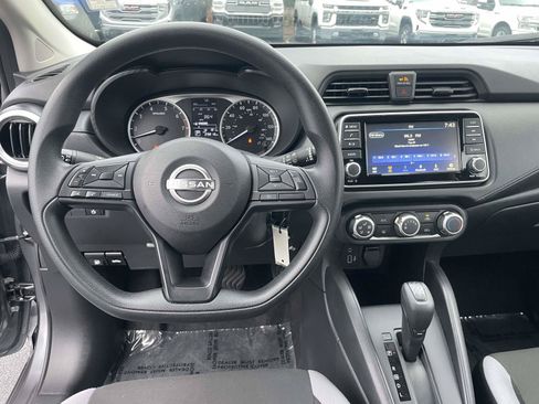 Used 2025 Nissan Versa S FWD image 13