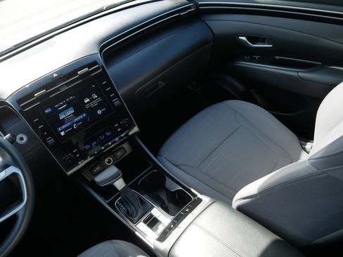 Certified 2024 Hyundai Santa Cruz SEL image 11