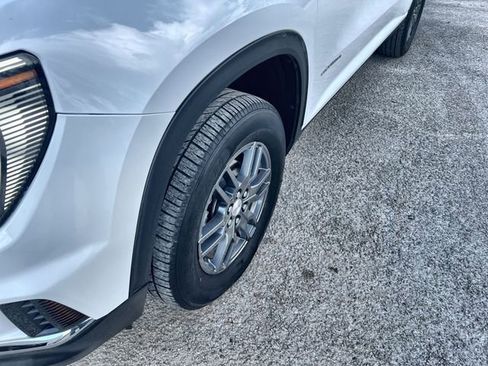 Certified 2025 GMC Acadia Elevation image 32