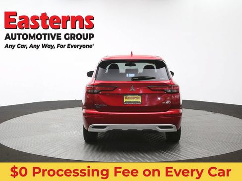 Used 2023 Mitsubishi Outlander SEL AWD/4WD image 39