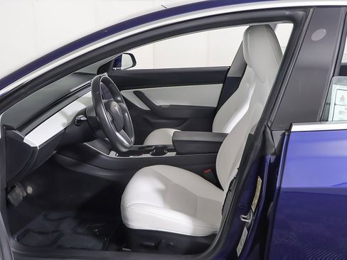 Used 2018 Tesla Model 3 Mid Range image 27