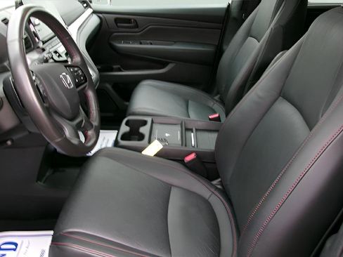 Used 2025 Honda Odyssey Sport-L image 14