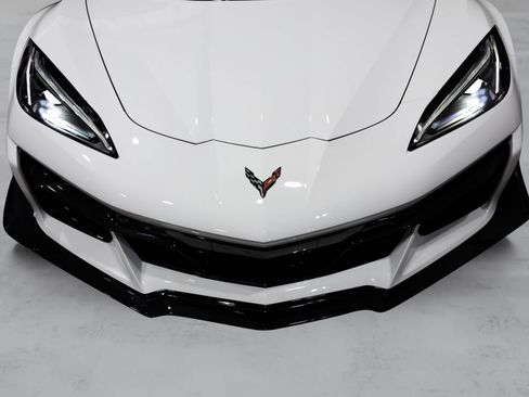 Used 2026 Chevrolet Corvette Z06 w/ Z07 Performance Package RWD image 40