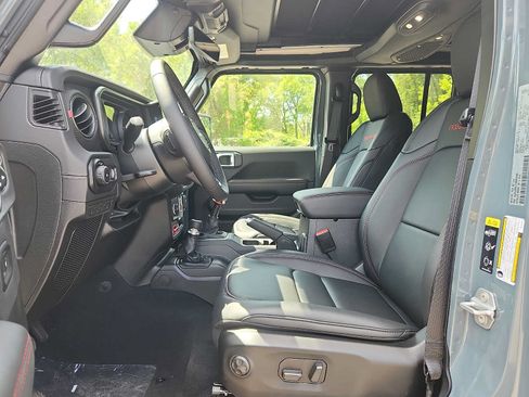 New 2026 Jeep Wrangler Unlimited Rubicon AWD/4WD image 9