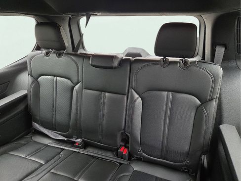 Used 2023 Jeep Wagoneer 4WD image 10
